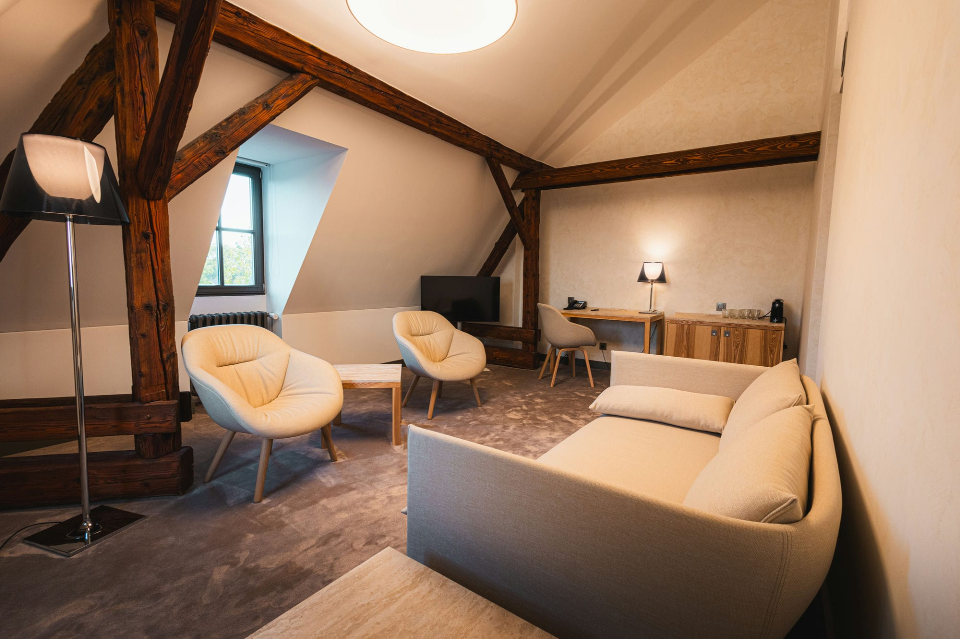 Comfort Suite — living room at Hotel Albrecht